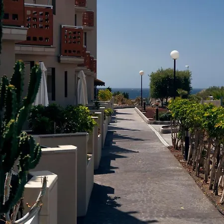Okeanos Ocean View 2 Bedrooms Vr-msh *